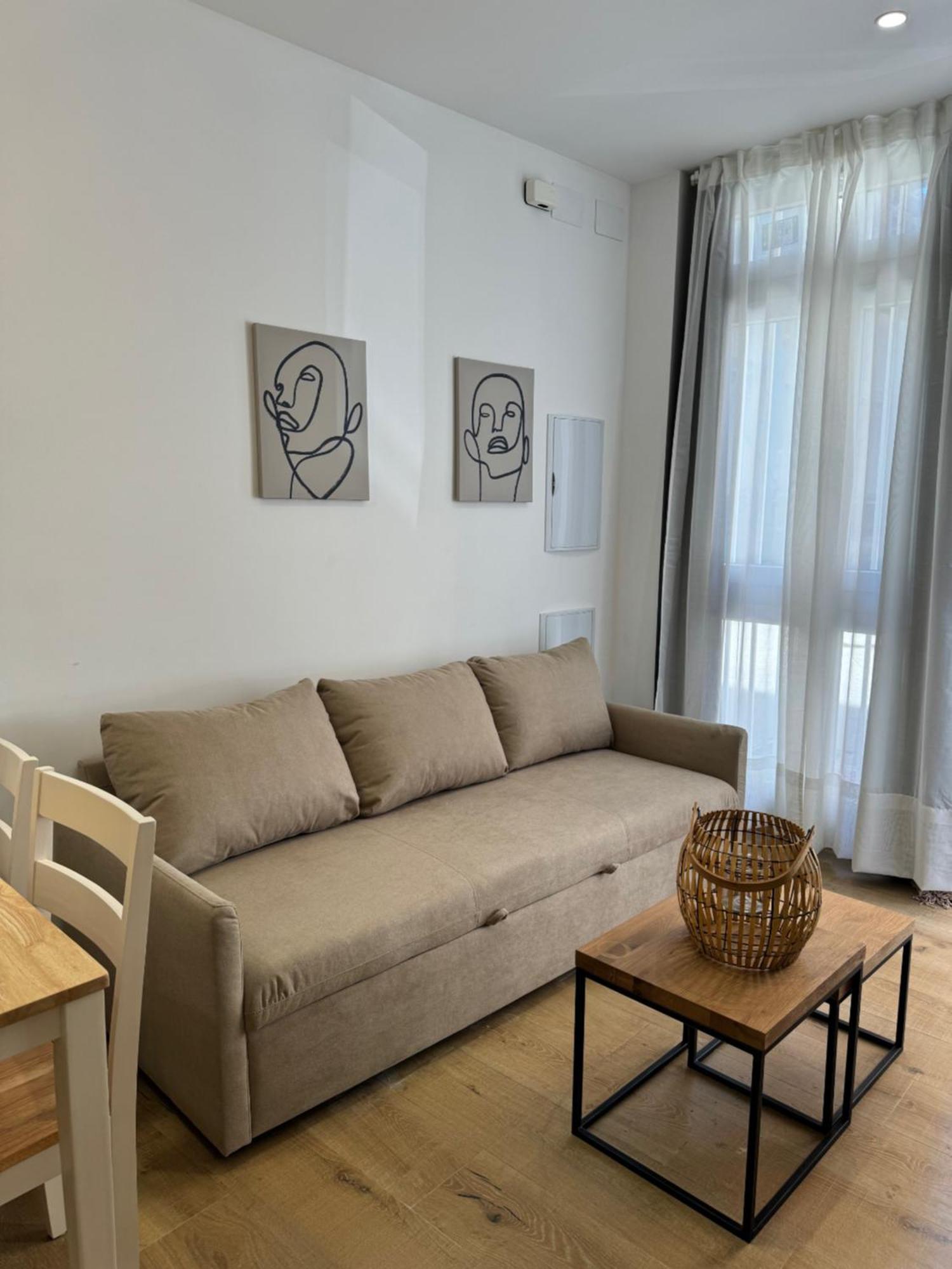 Alderete Suites Малага Экстерьер фото