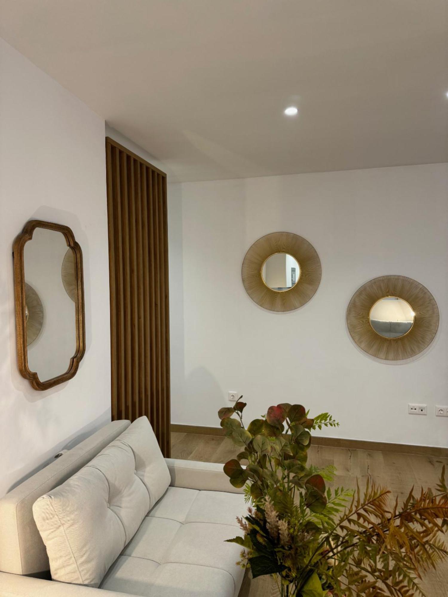 Alderete Suites Малага Экстерьер фото