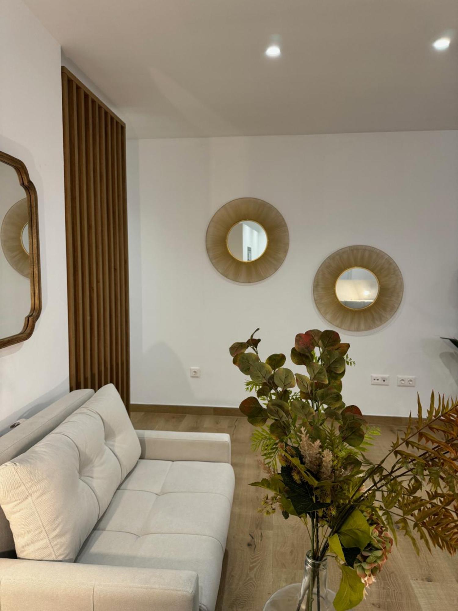 Alderete Suites Малага Экстерьер фото